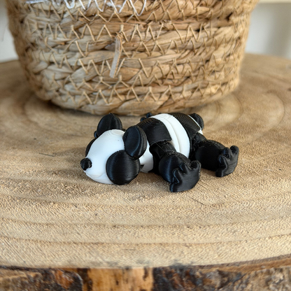 Panda 3D Animal Fidget – articulated 3D printed panda toy with black and white body detail
